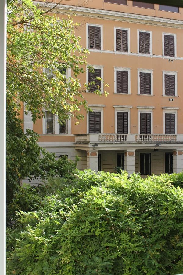 Hotel Little Rose Haven Roma Exterior foto